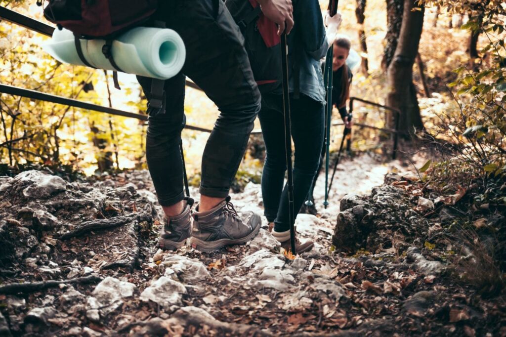 Nepromokavé trekingové boty – bezpečí v horách