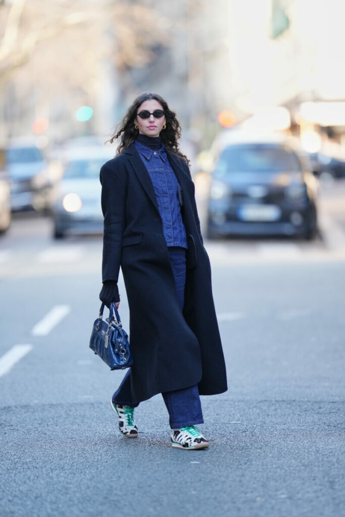 Tenisky s kravským vzorem – odvážný vzor mezi módními teniskami roku 2026